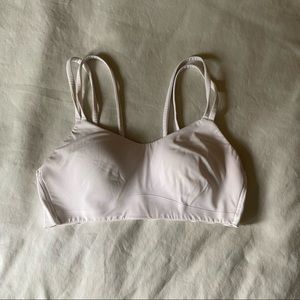 ⋆ ˚｡⋆ ୨୧˚ lululemon like a cloud bra size 6 ˚୨୧⋆｡˚ ⋆
